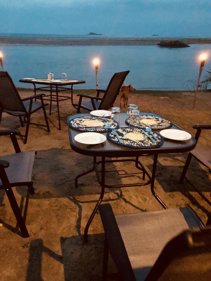 C Beyond Nilaveli Hotel Екстериор снимка