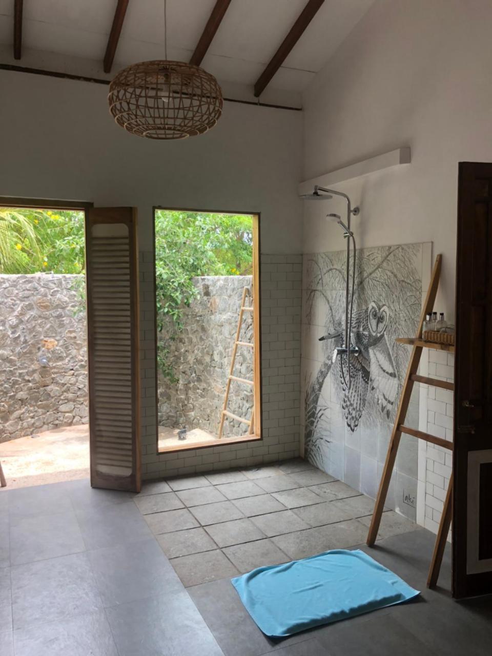 C Beyond Nilaveli Hotel Екстериор снимка